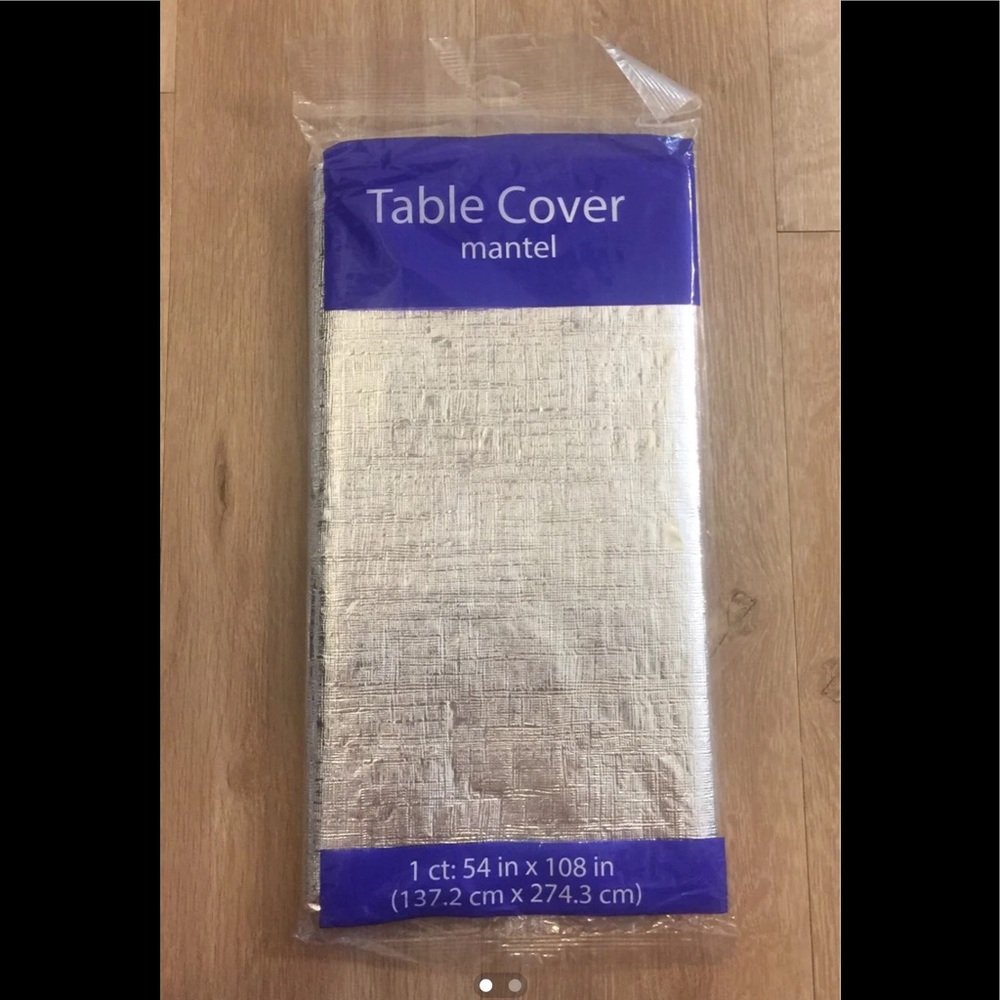 Table Cover NWT